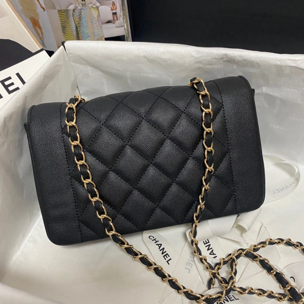 CHANEL FLAP BAG Comfortable 607 - Image 9
