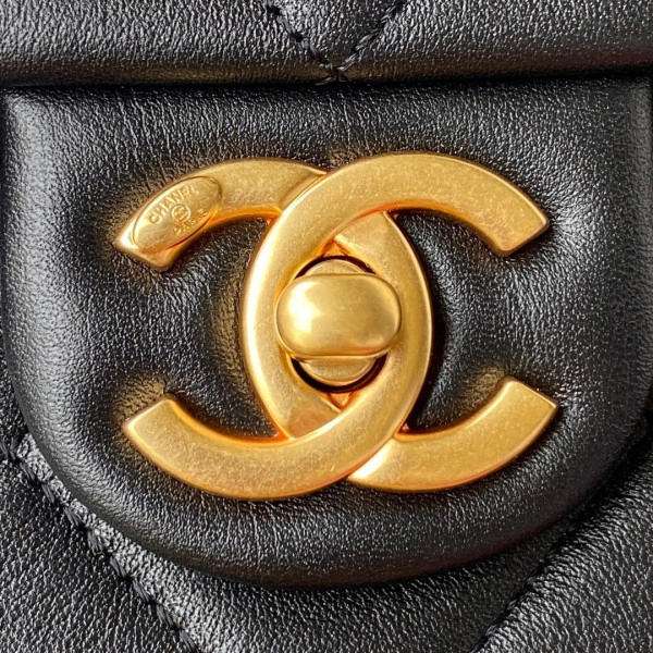 Trendy CHANEL FLAP BAG 532 - Image 4