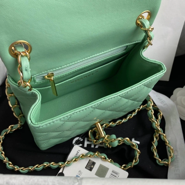 DailyWear CHANEL FLAP BAG 17CM 587 - Image 8