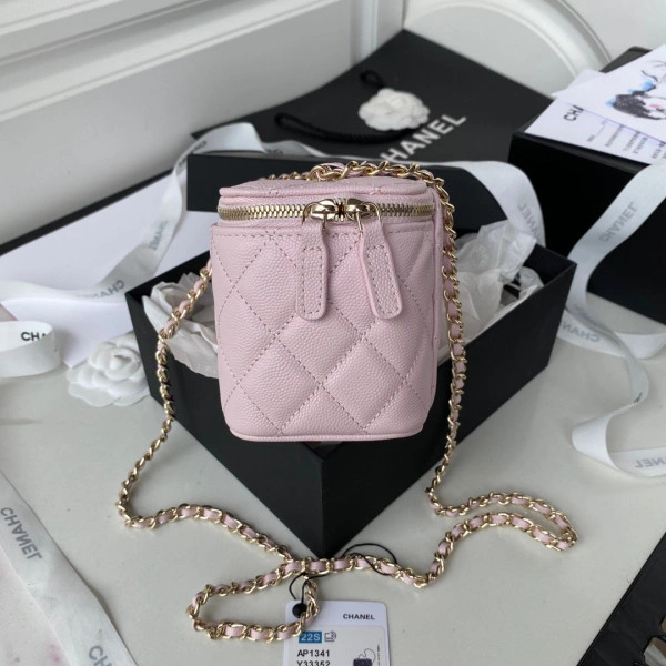 Fashionable CHANEL SMALL VANITY WITH CHANELASSIC CHAIN 1234 - Image 6