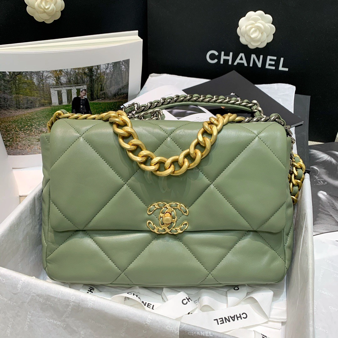 CHANEL 19 FLAP BAG GoAnywhere 3