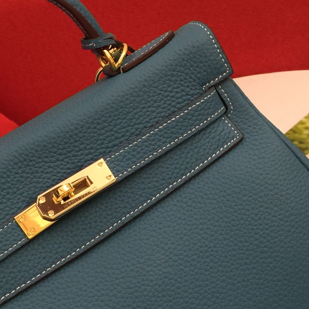 Affordable 3344 Hermes AAA Quality Messenger Bags For Women - Image 3