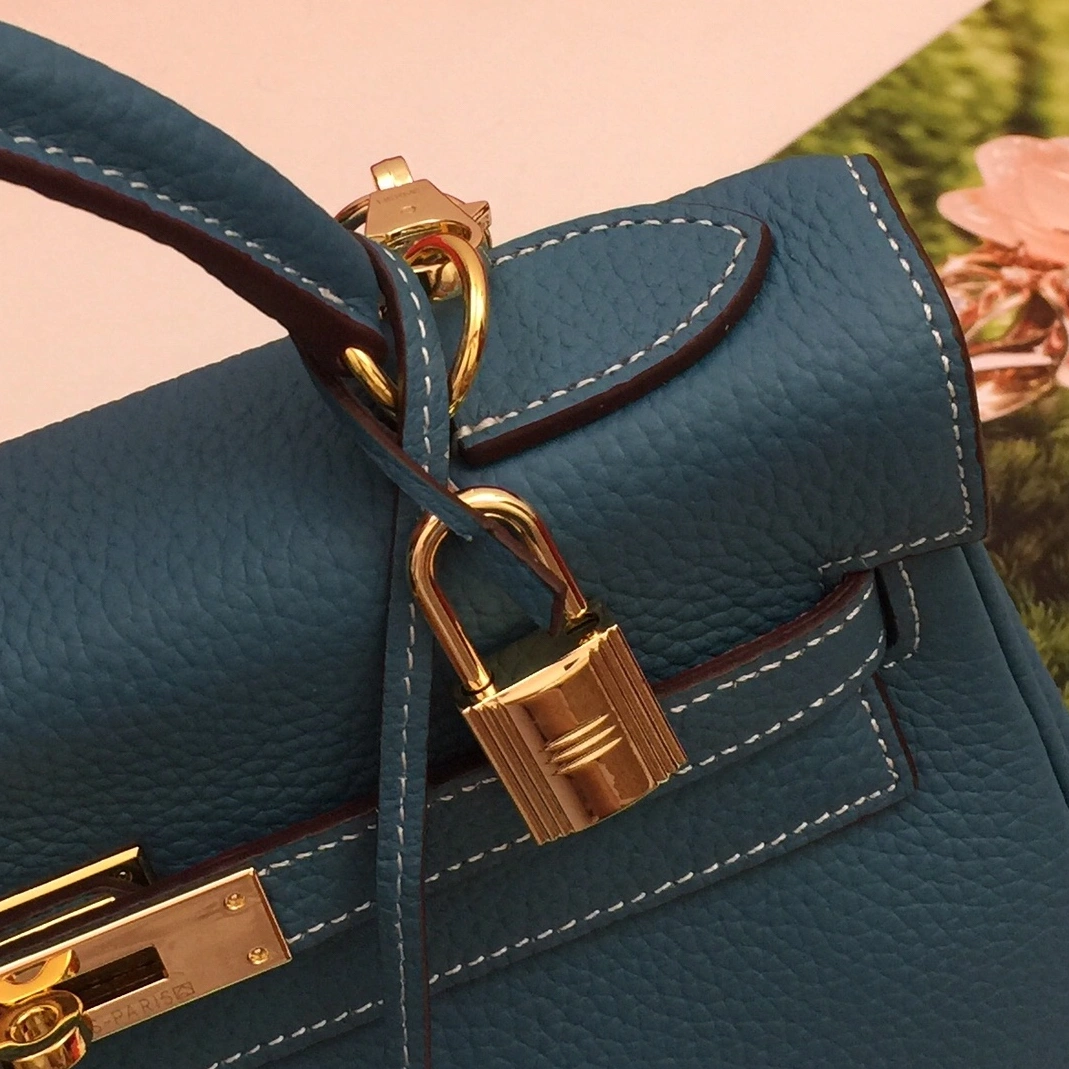 Affordable 3344 Hermes AAA Quality Messenger Bags For Women - Image 4