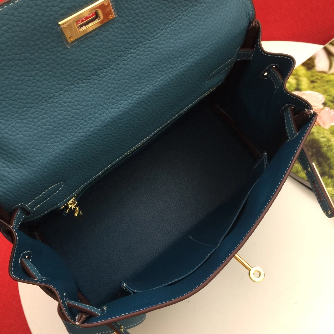 Affordable 3344 Hermes AAA Quality Messenger Bags For Women - Image 8