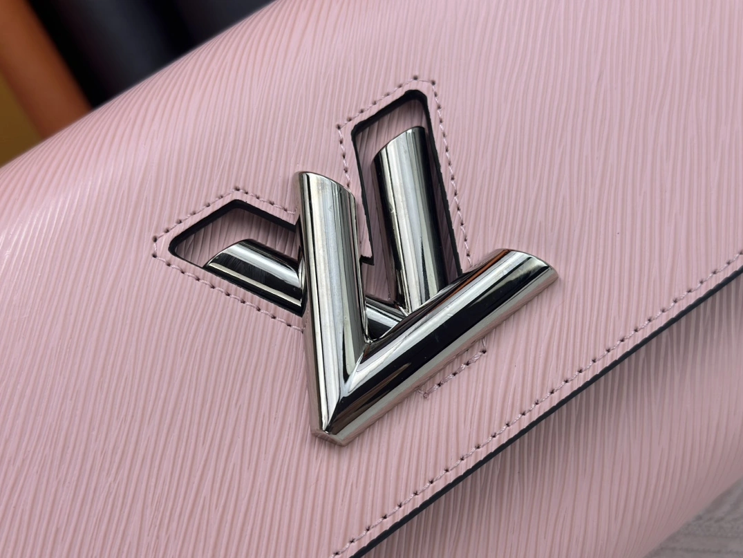 Affordable 5932 Louis Vuitton AAA Quality Messenger Bags For Women - Image 6