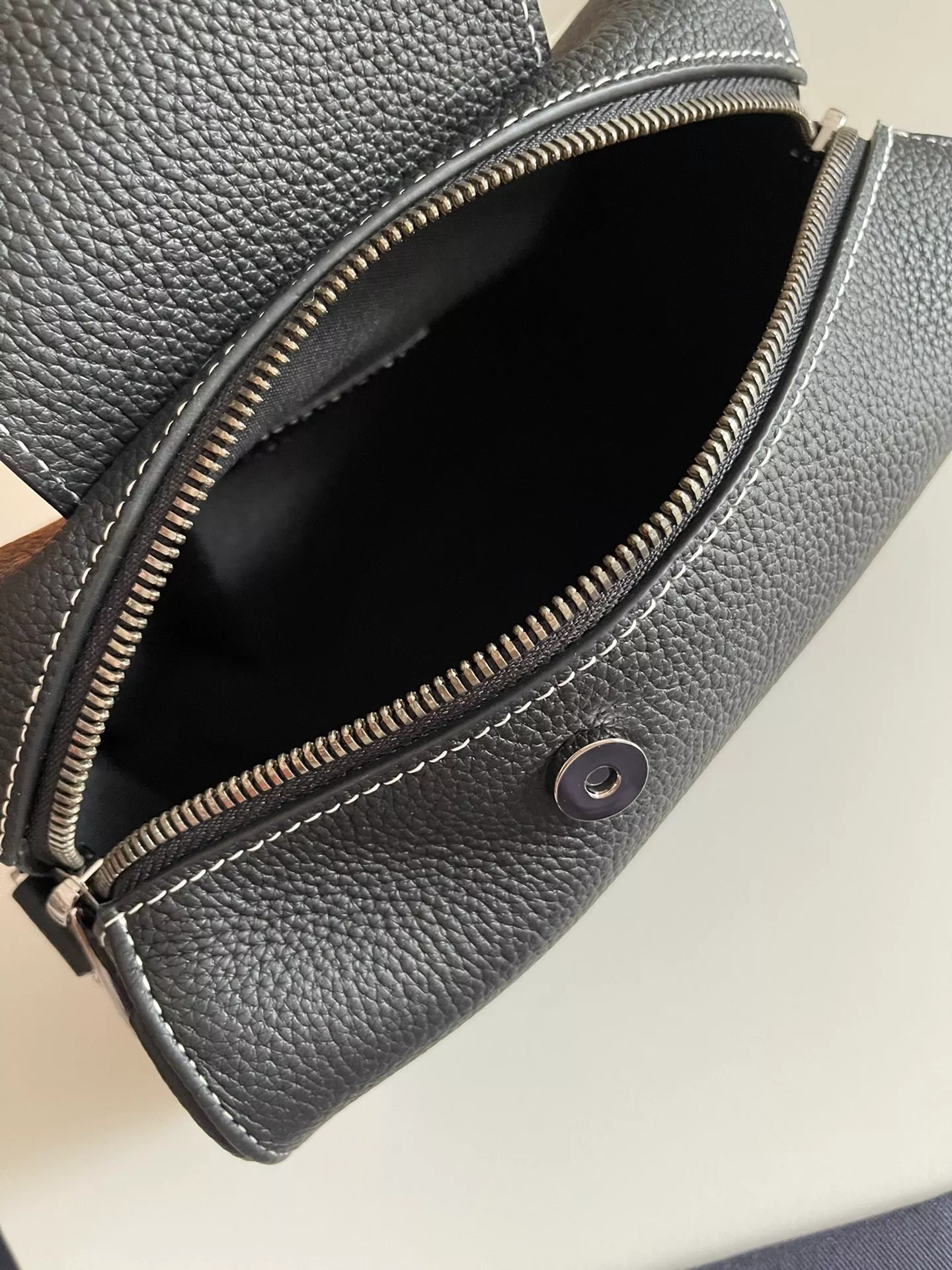 Affordable 6562 Christian Dior AAA Man Messenger Bags - Image 7