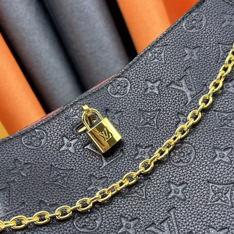 Affordable 7521 Louis Vuitton AAA Quality Messenger Bags For Women - Image 6