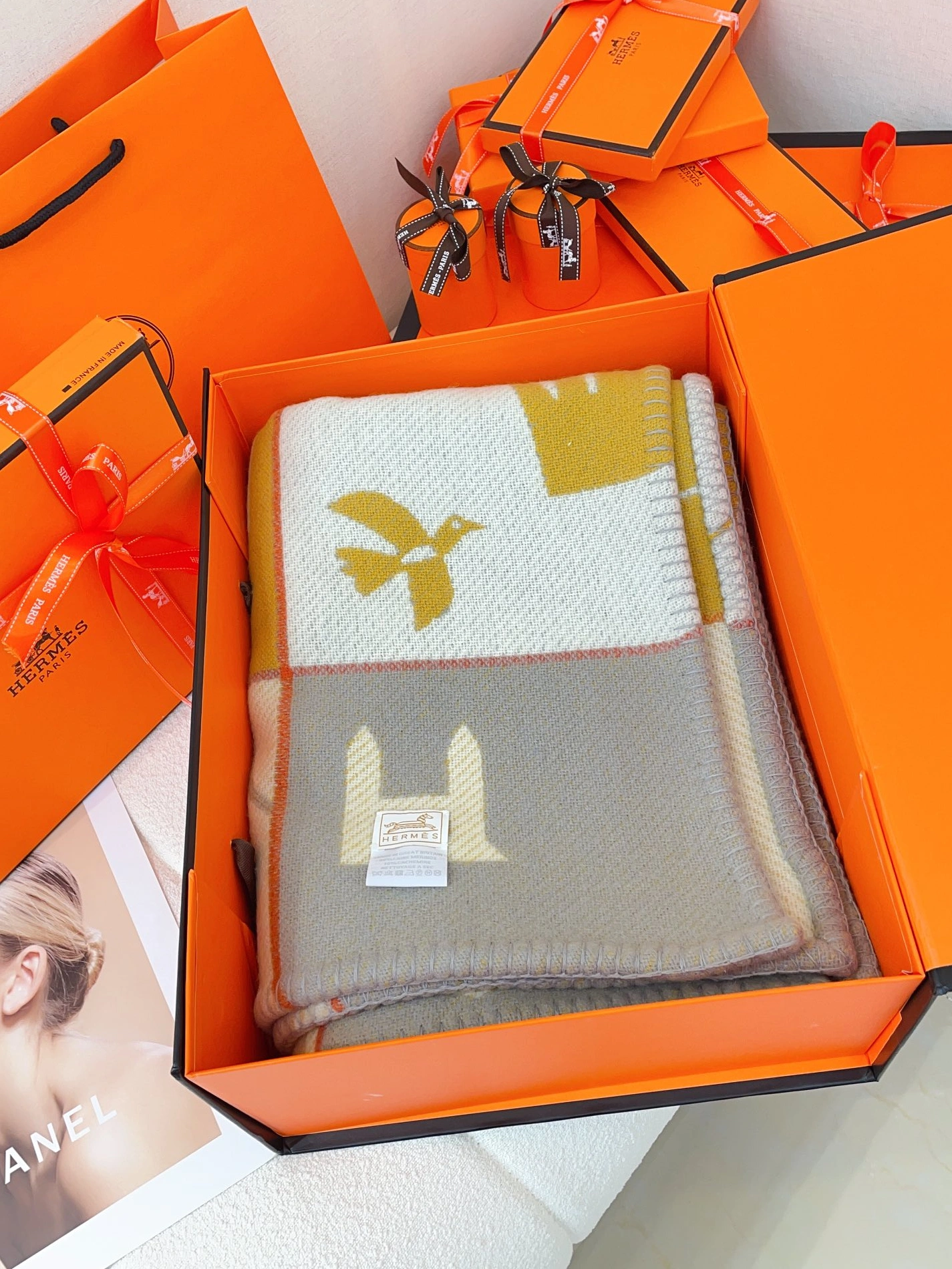 AllSeason 979 Hermes Blanket