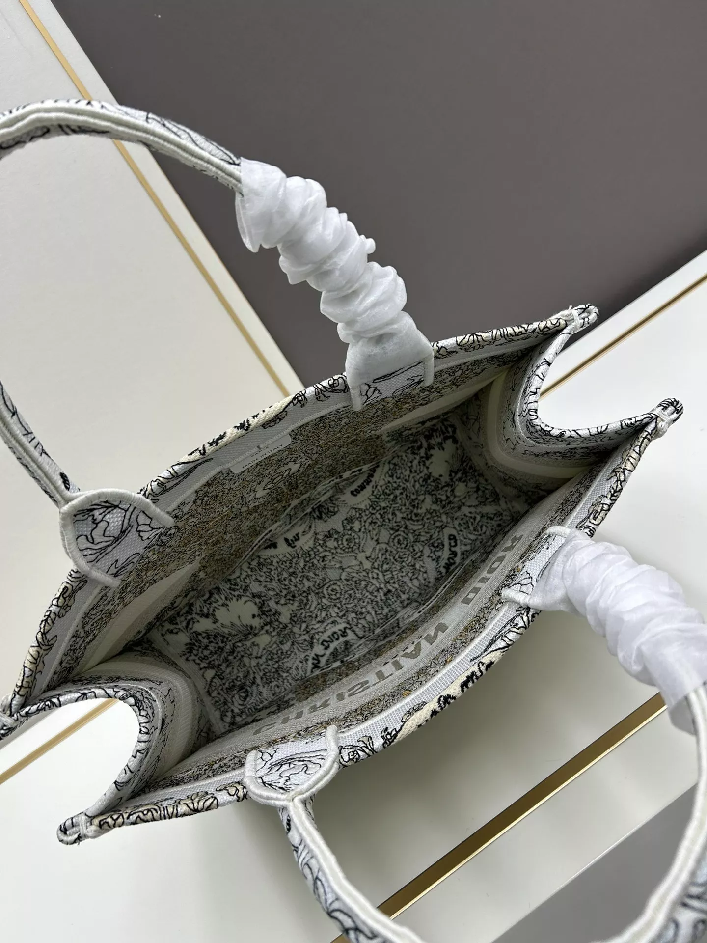 BestValue 2657 Christian Dior AAA Quality Tote-Handbags For Women - Image 7