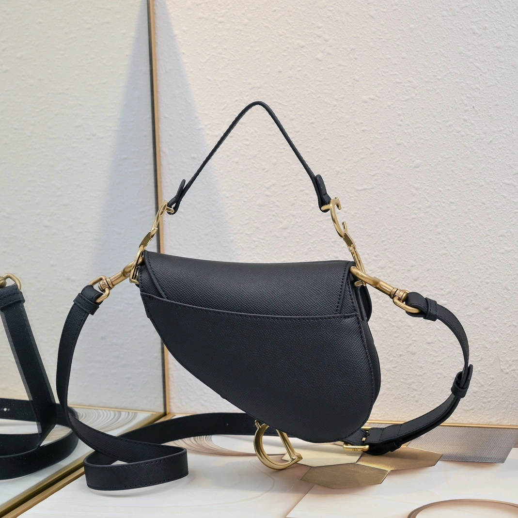 BestValue 8187 Christian Dior AAA Quality Messenger Bags For Women - Image 3