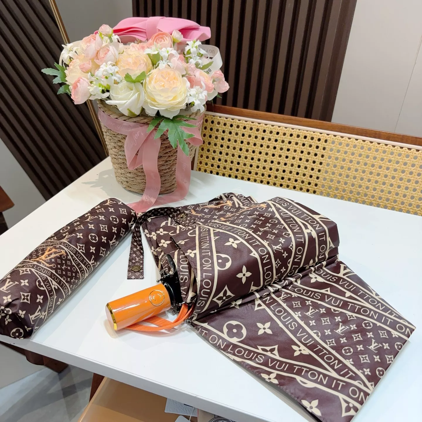 BestValue 846 Louis Vuitton Umbrellas - Image 3