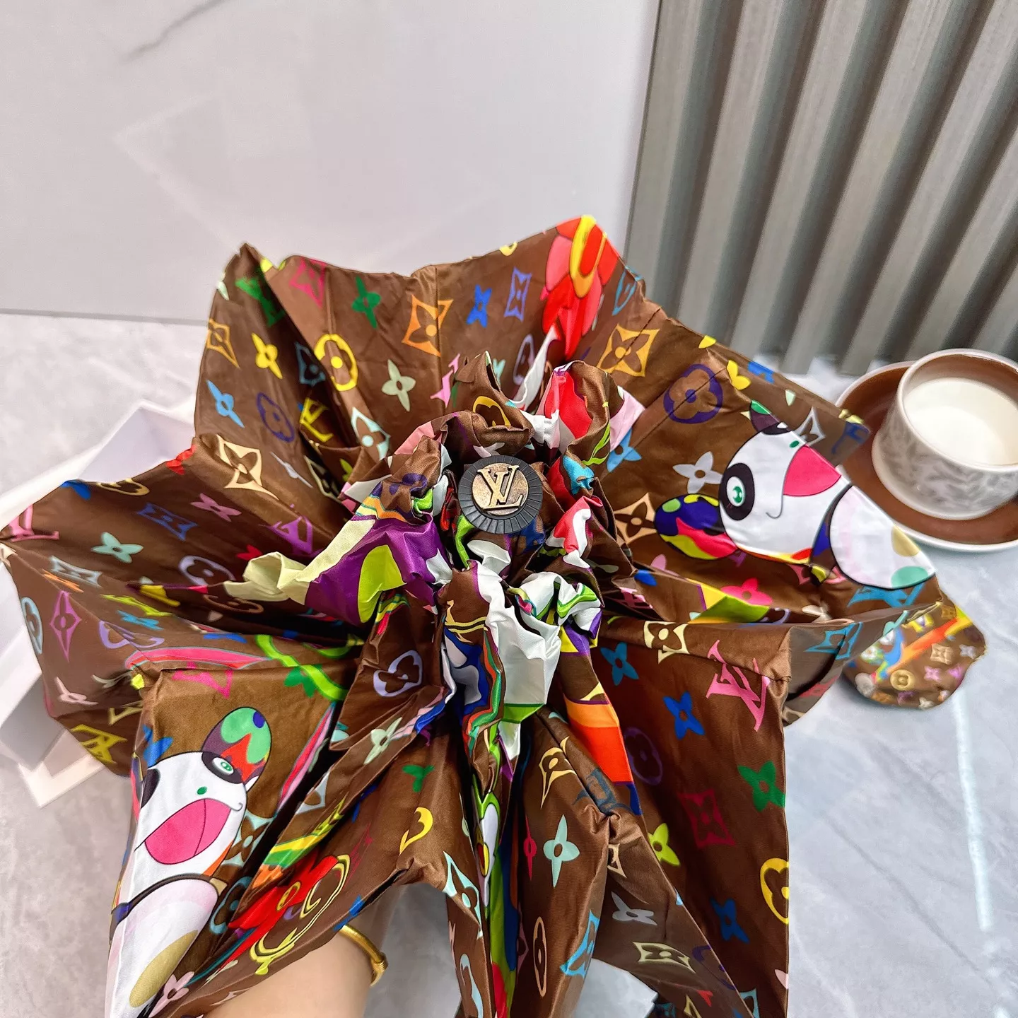 Bold 2363 Louis Vuitton Umbrellas - Image 4