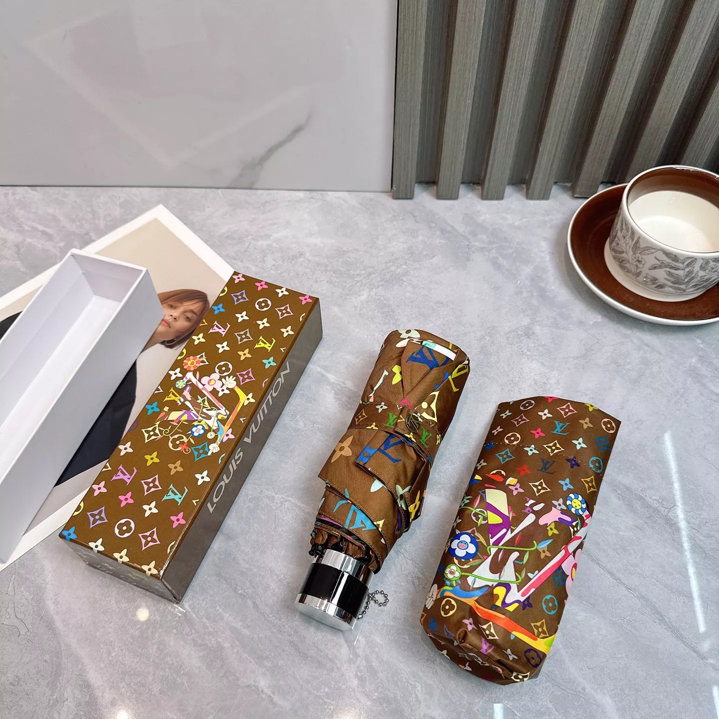 Bold 2363 Louis Vuitton Umbrellas - Image 6