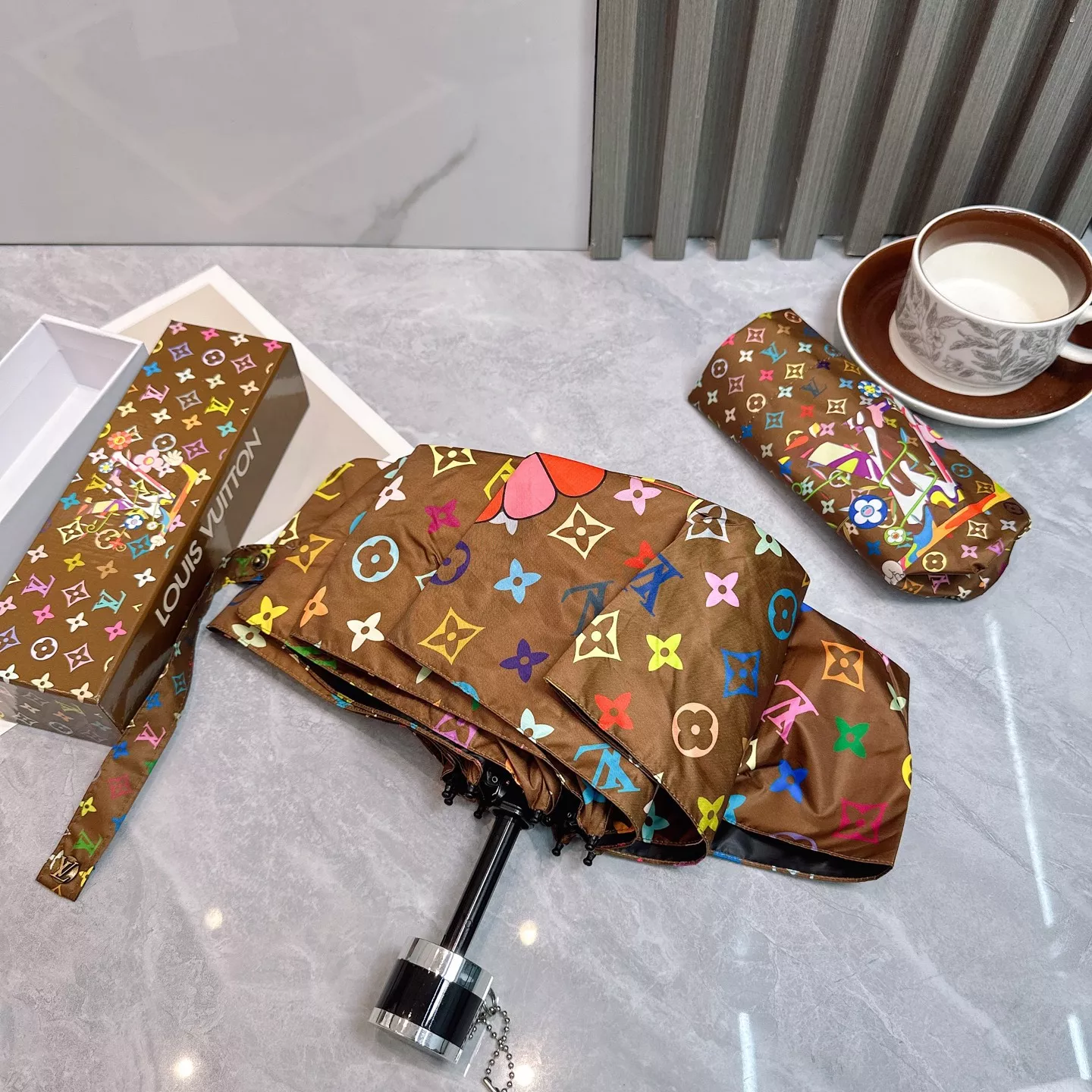 Bold 2363 Louis Vuitton Umbrellas - Image 7