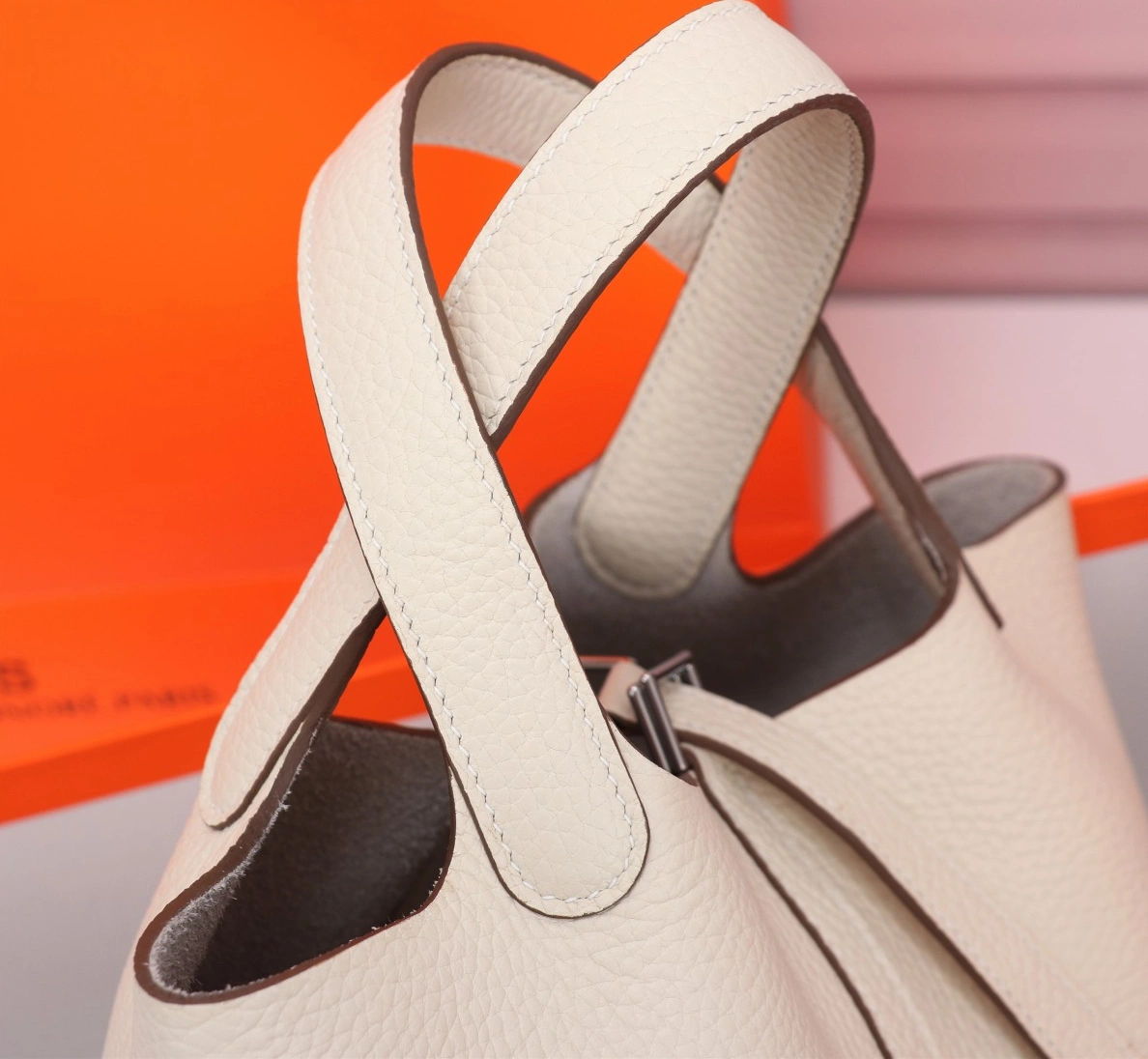 Bold 5344 Hermes AAA Quality Handbags For Women - Image 3