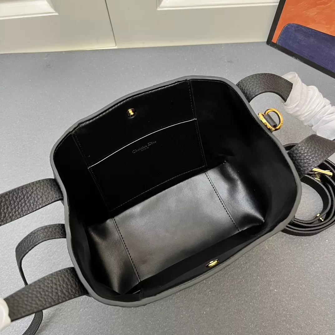 Bold 5361 Christian Dior AAA Quality Handbags For Women - Image 8