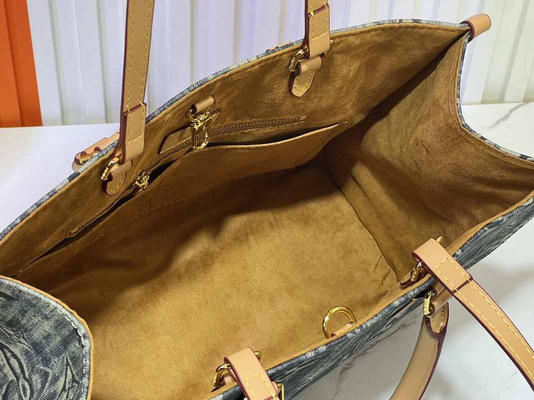 Bold 7986 Louis Vuitton AAA Quality Handbags For Women - Image 7