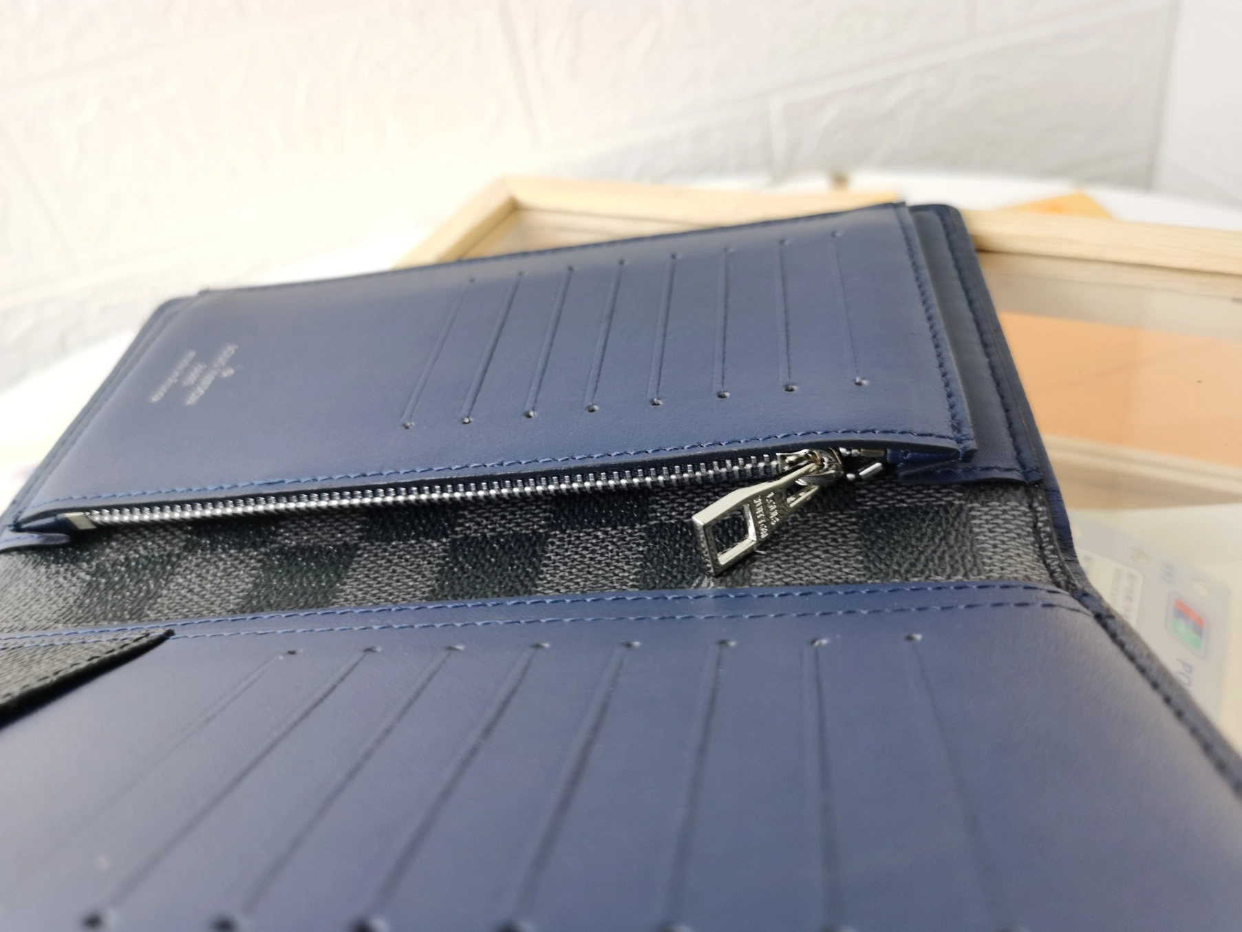 Breathable 4630 Louis Vuitton LV Card Case For Unisex - Image 6