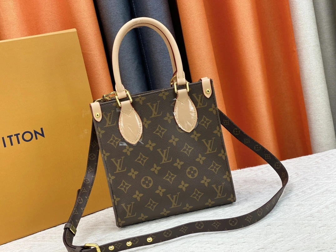 Breathable 9680 Louis Vuitton AAA Quality Handbags For Women - Image 4