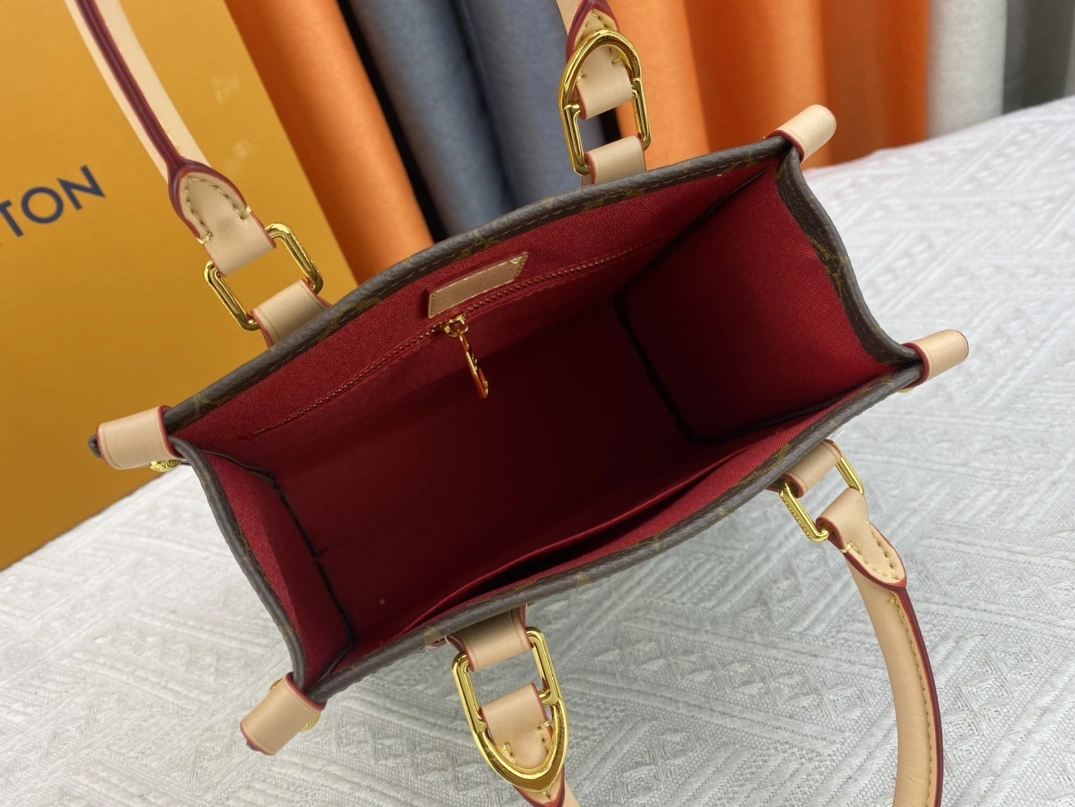 Breathable 9680 Louis Vuitton AAA Quality Handbags For Women - Image 8