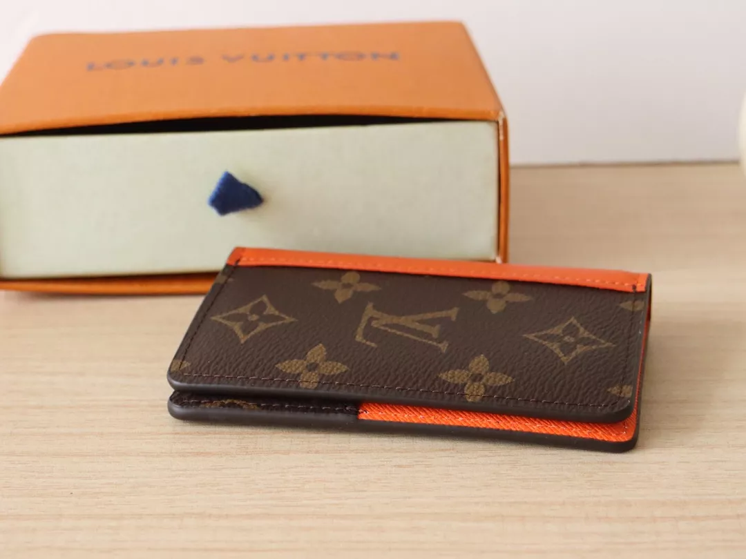 Bright 2817 Louis Vuitton LV Card Case - Image 3