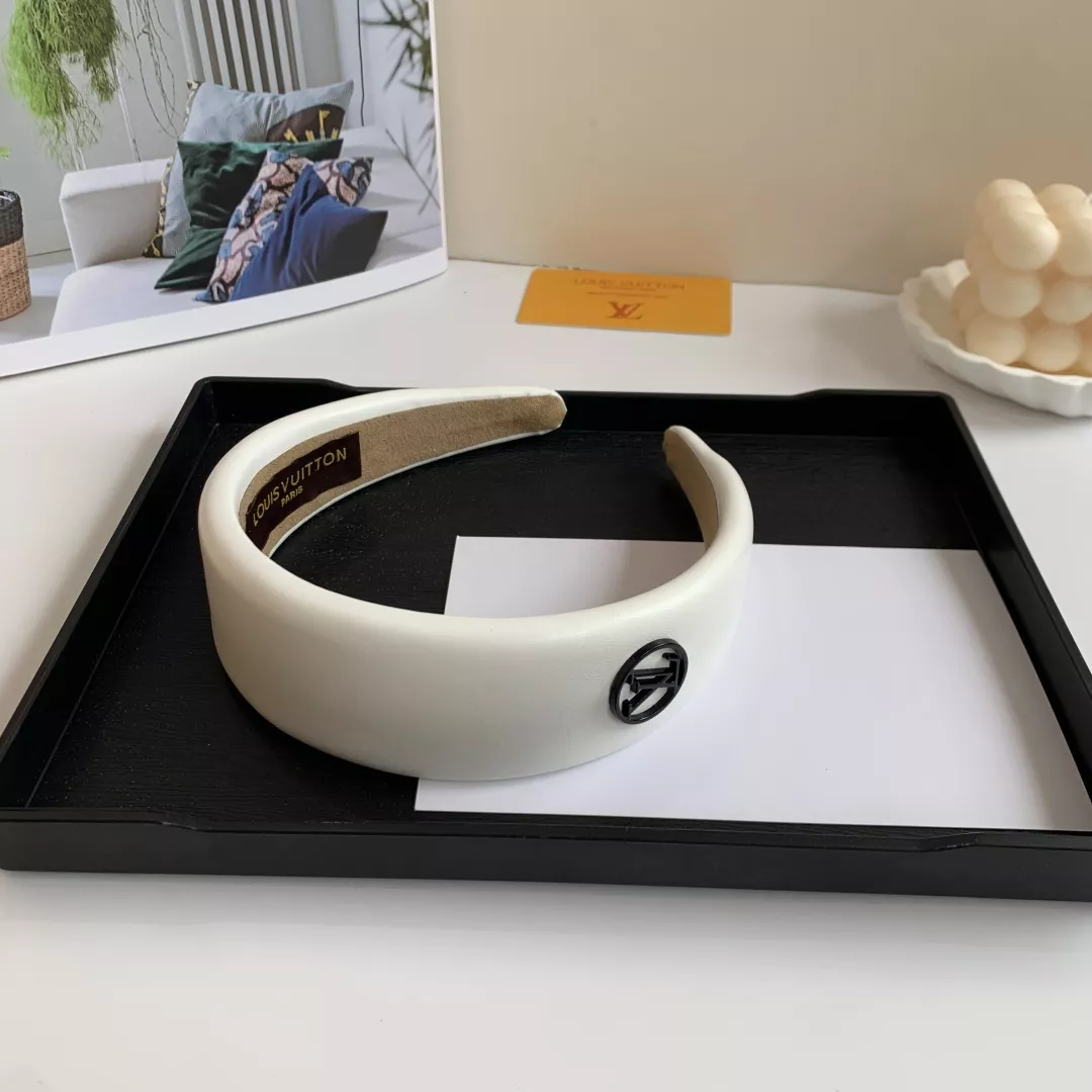 Bright 4200 Louis Vuitton LV Headband - Image 5