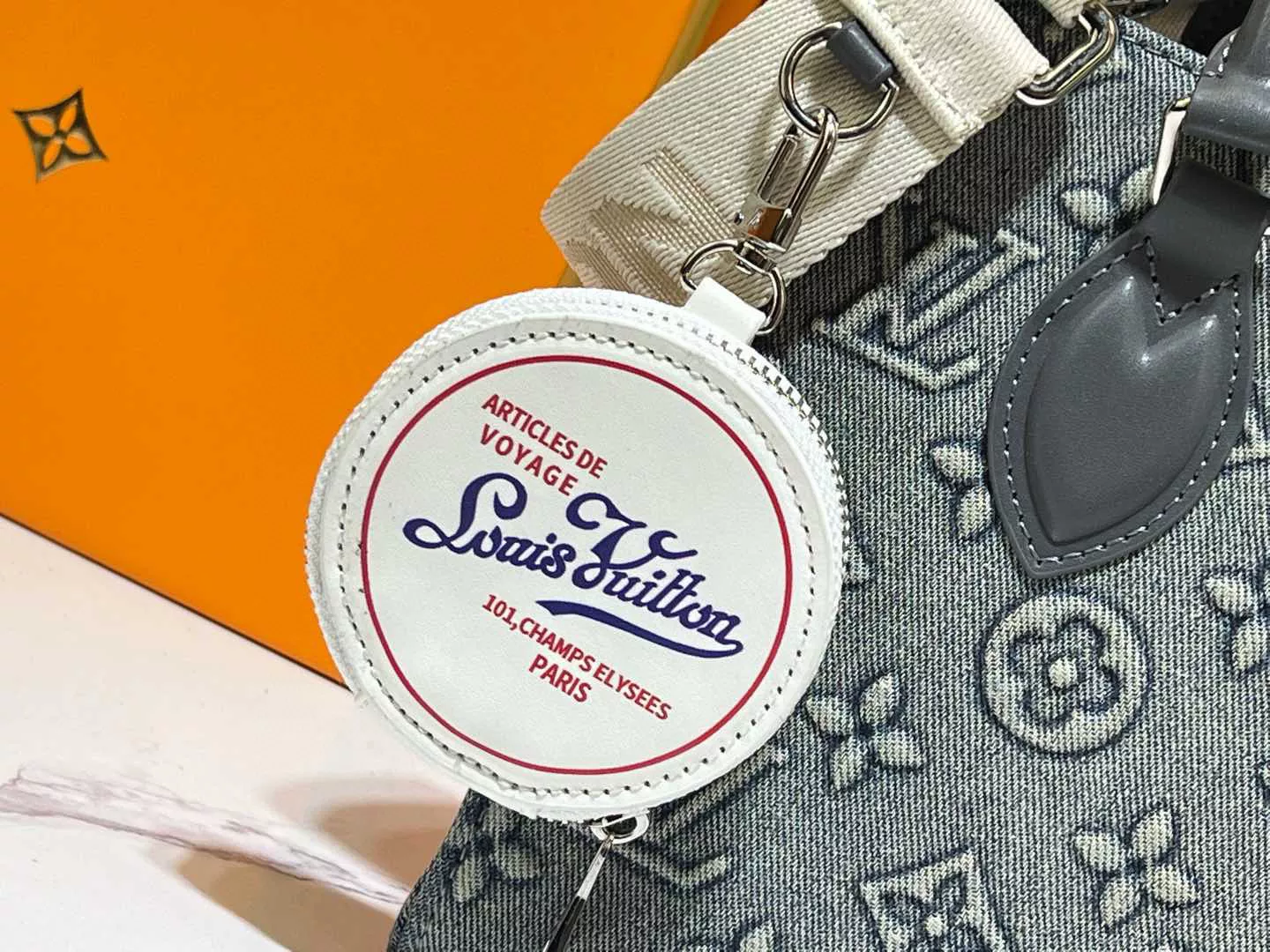 Bright 4906 Louis Vuitton AAA Quality Tote-Handbags For Women - Image 6