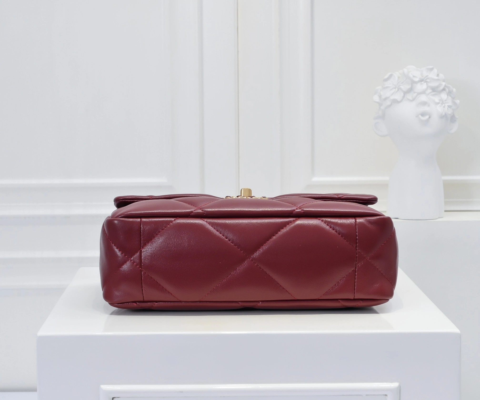 Chanel AAA Quality Messenger Bags Elegant 3982 - Image 3