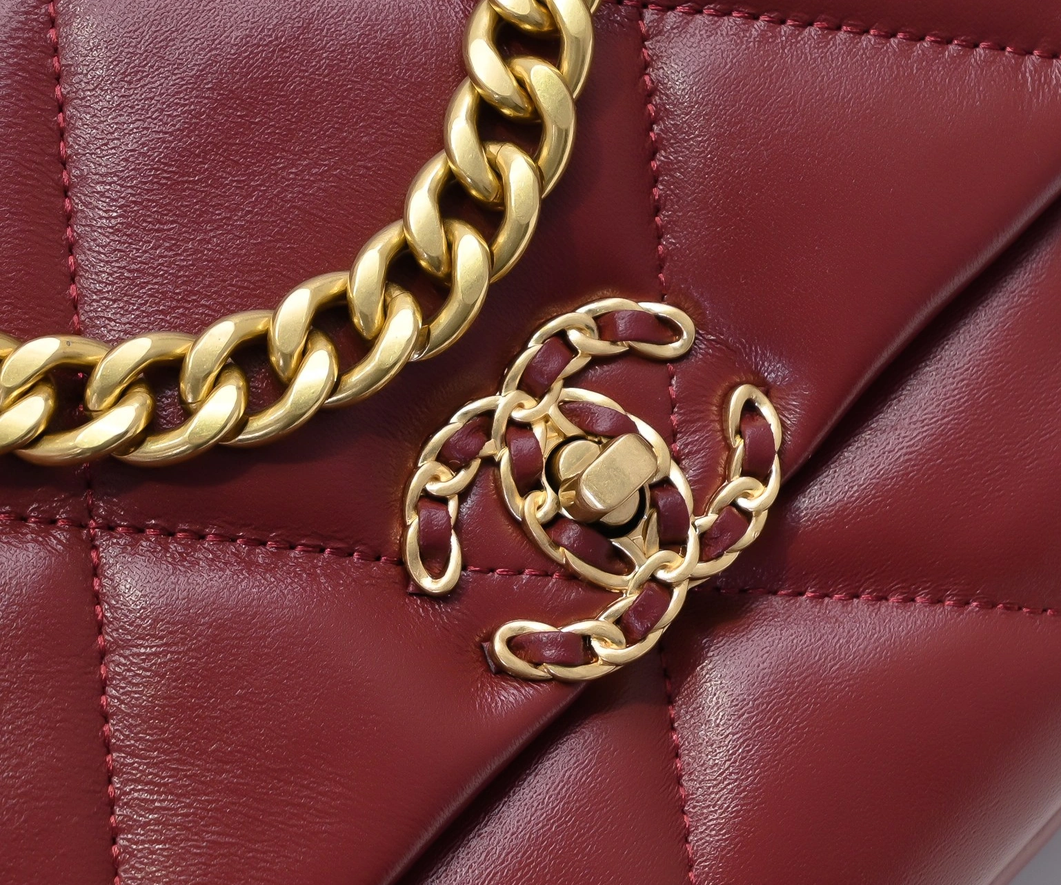 Chanel AAA Quality Messenger Bags Elegant 3982 - Image 4