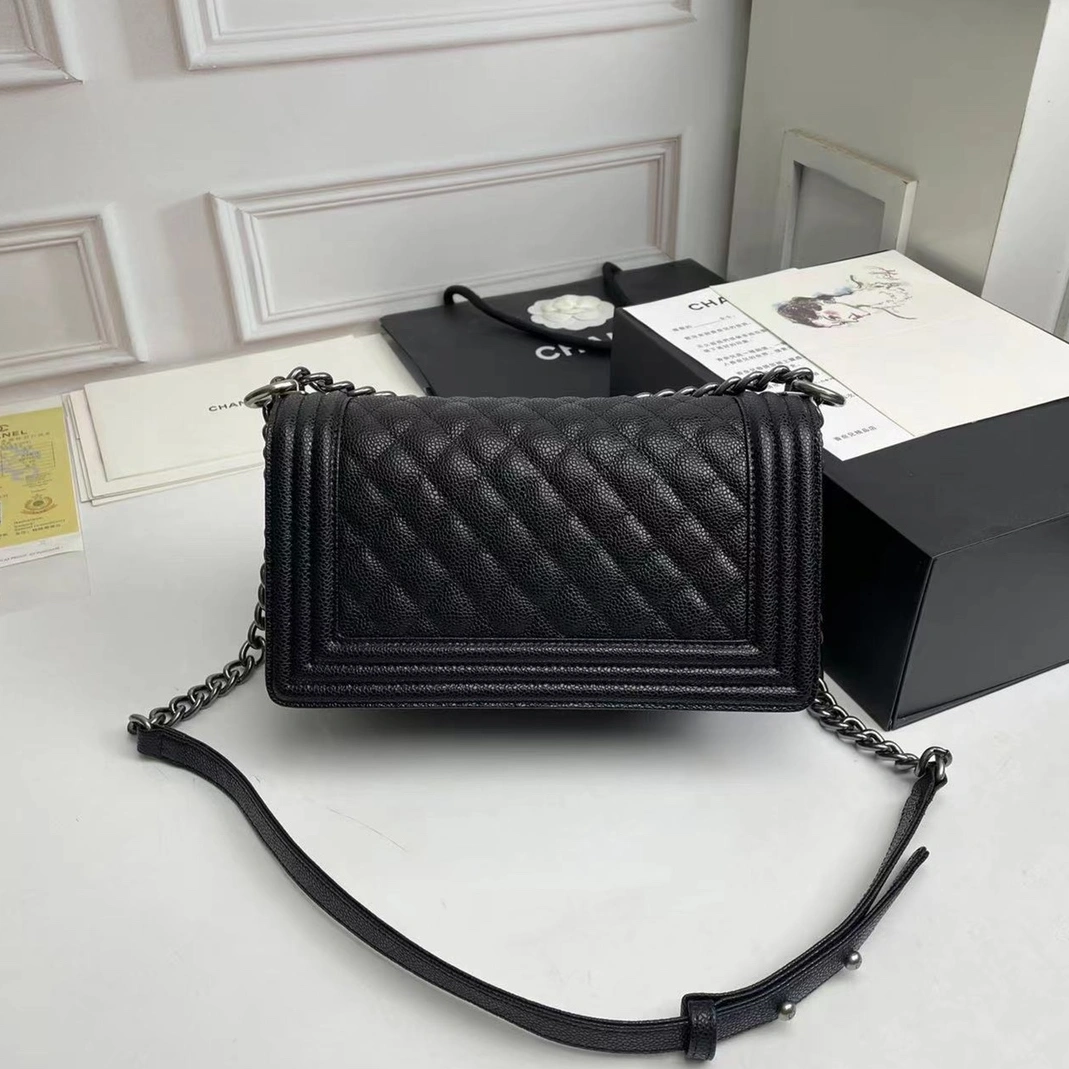 Chanel AAA Quality Messenger Bags For Women Durable 7709 - Image 3