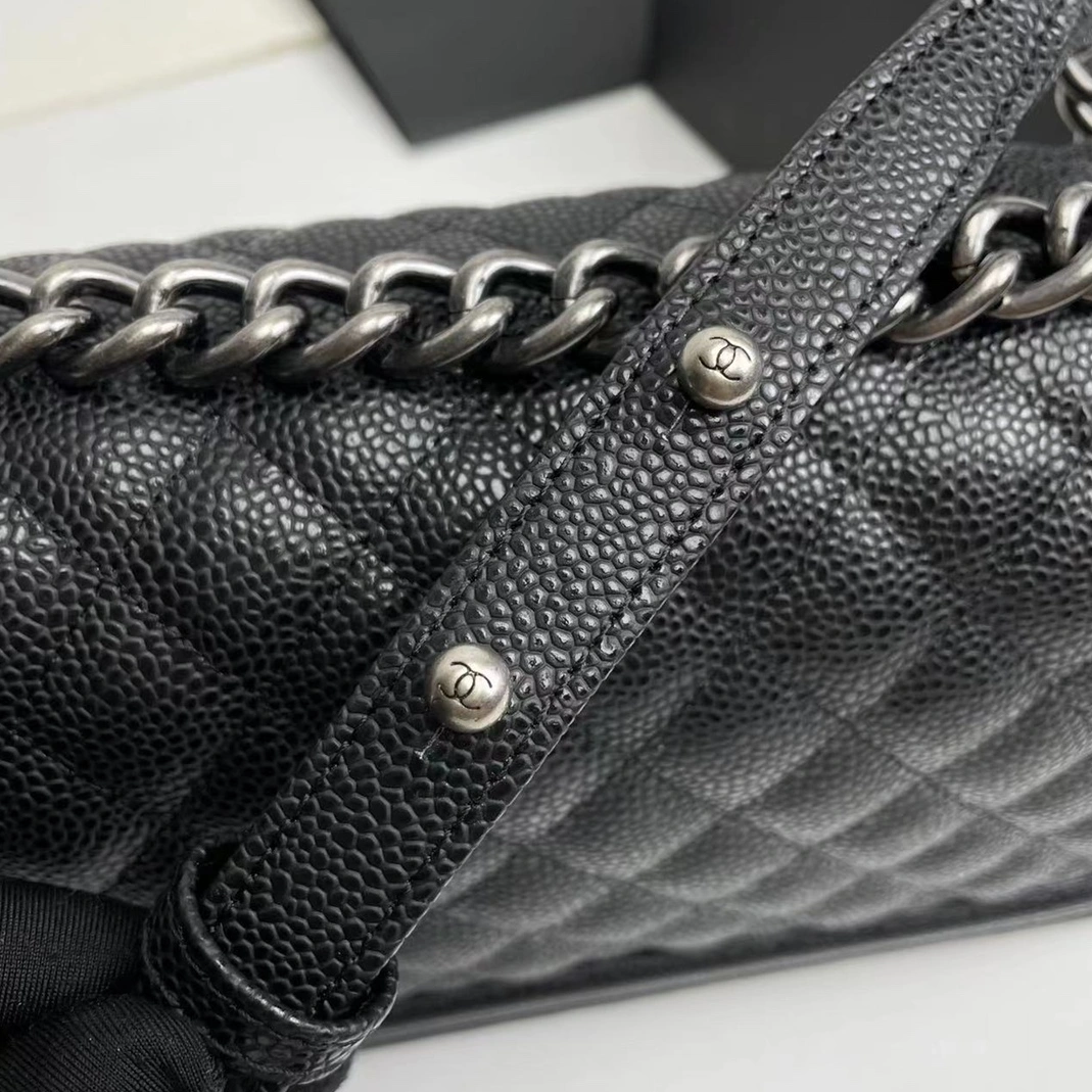 Chanel AAA Quality Messenger Bags For Women Durable 7709 - Image 6