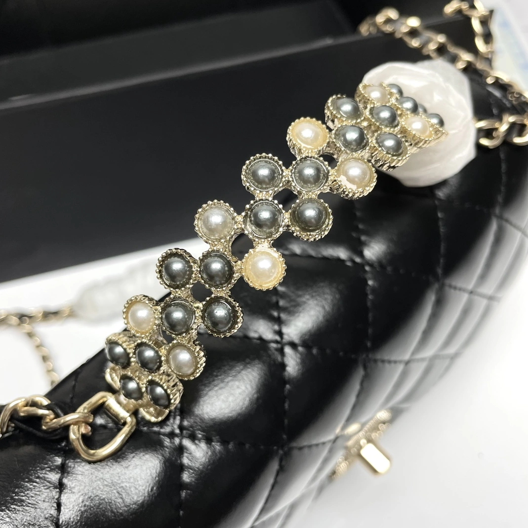 Chanel AAA Quality Messenger Bags For Women Lightweight 3771 - Image 3