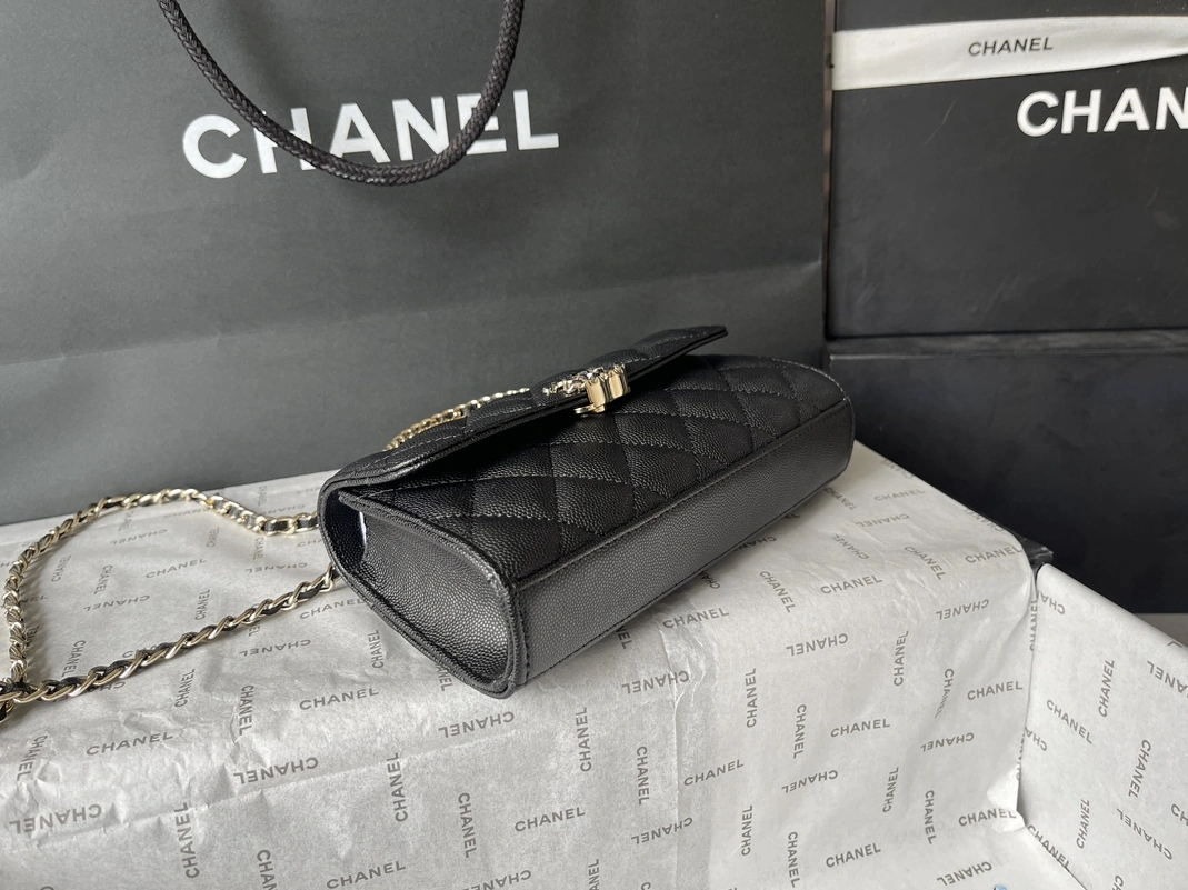 Chanel AAA Quality Messenger Bags For Women Vibrant 1354 - Image 3