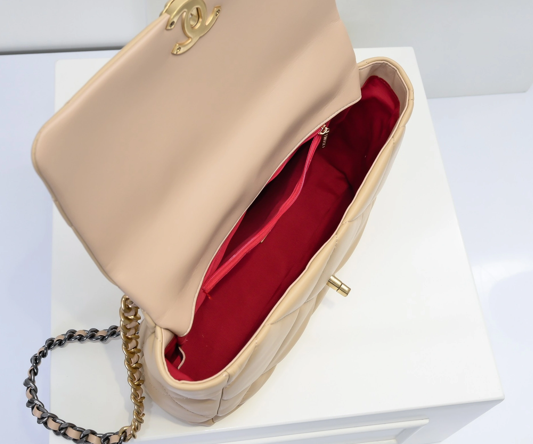 Chanel AAA Quality Messenger Bags Unique 3608 - Image 6