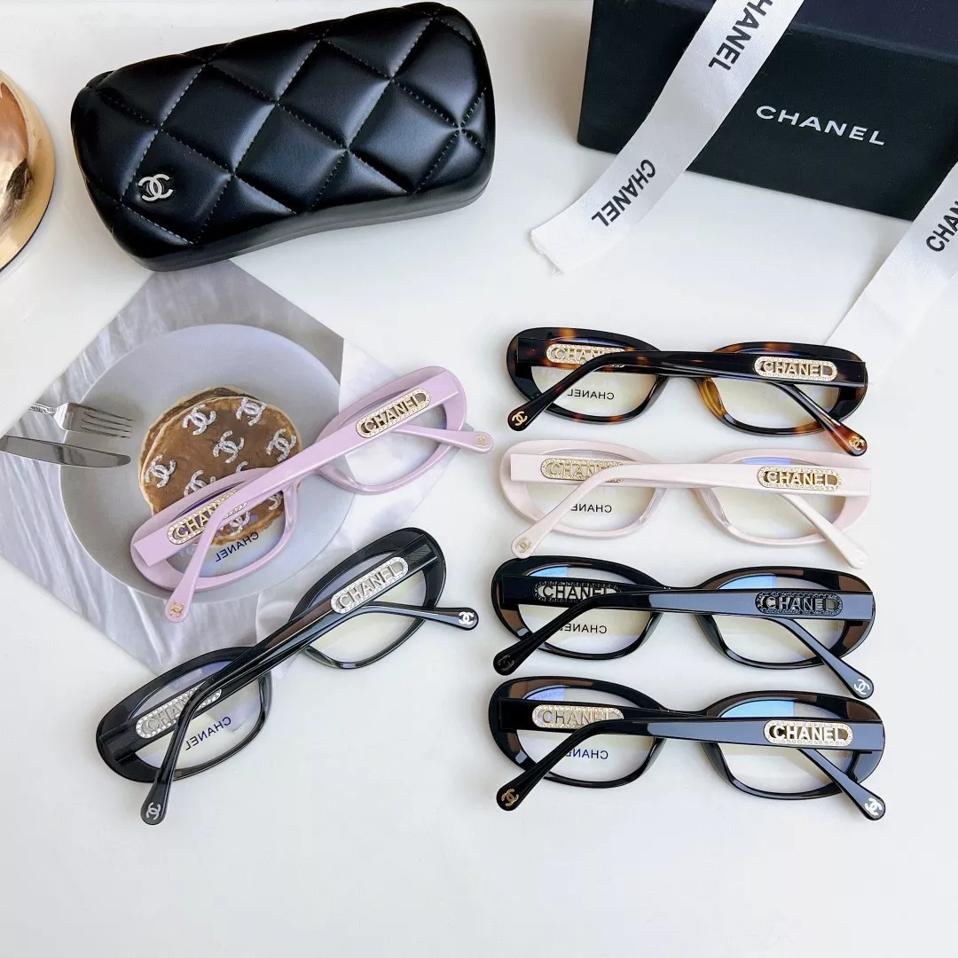 Chanel Goggles Resilient 153 - Image 3