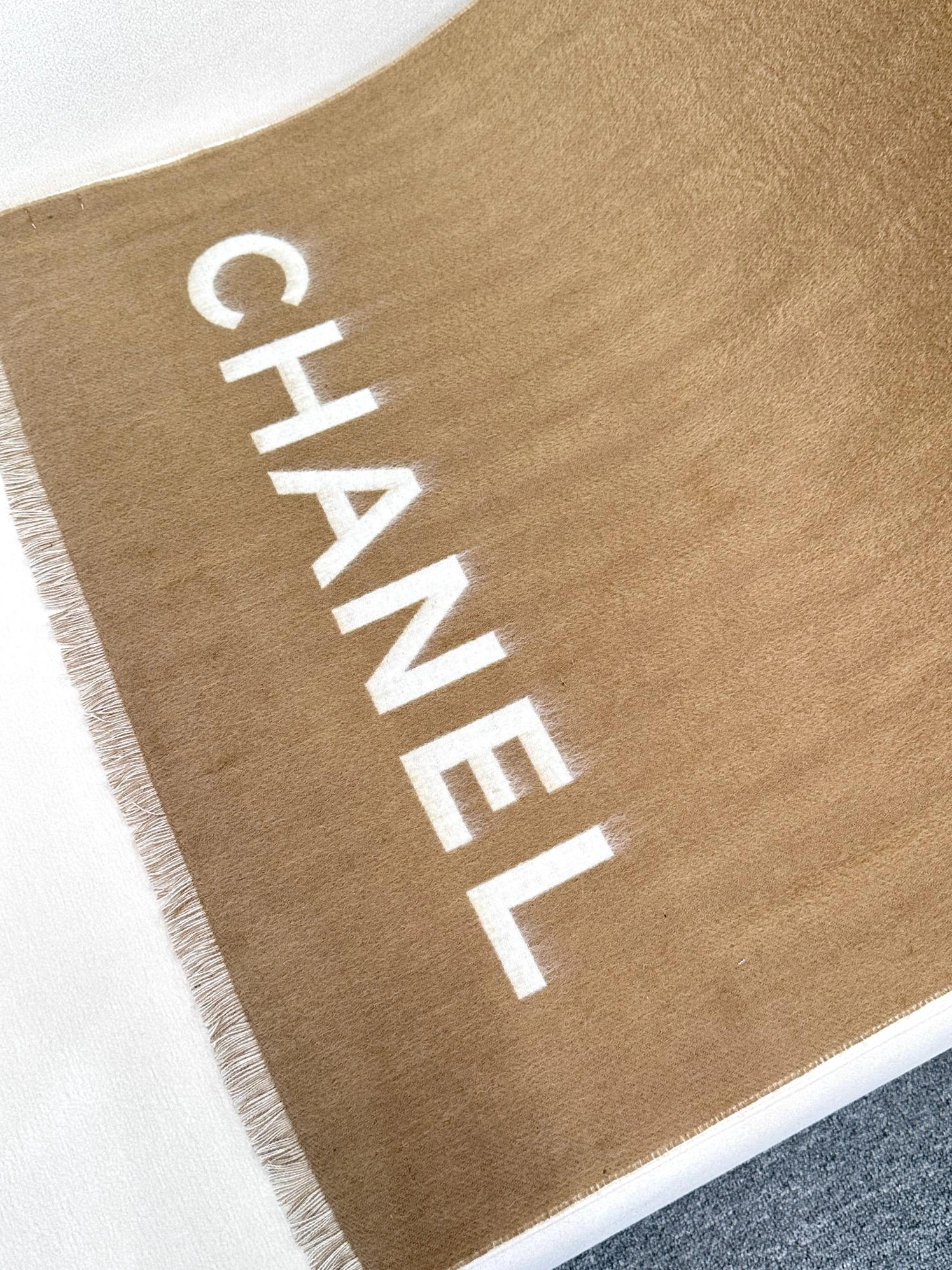 Chanel Scarves Elegant 4802 - Image 5