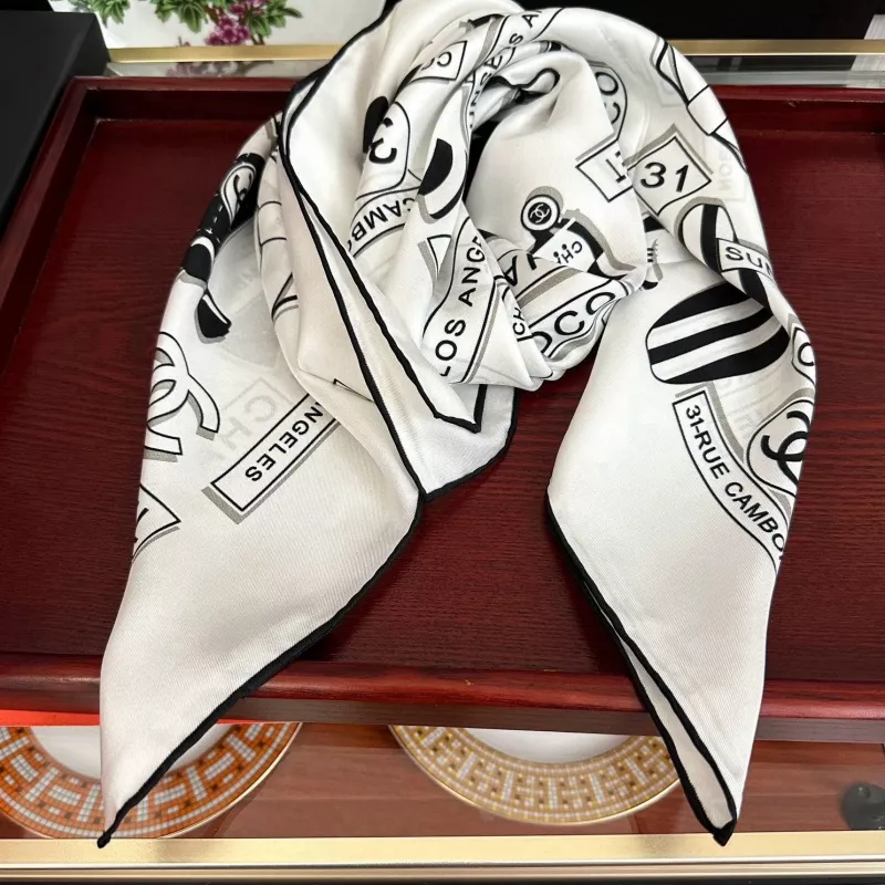 Chanel Silk Squares Fashionable 8977 - Image 3