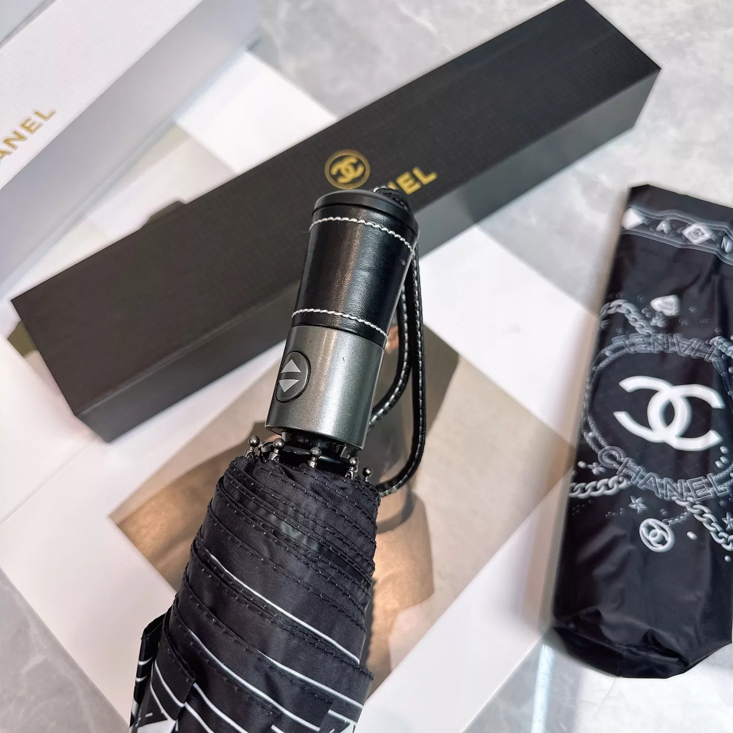 Chanel Umbrellas Classic 5499