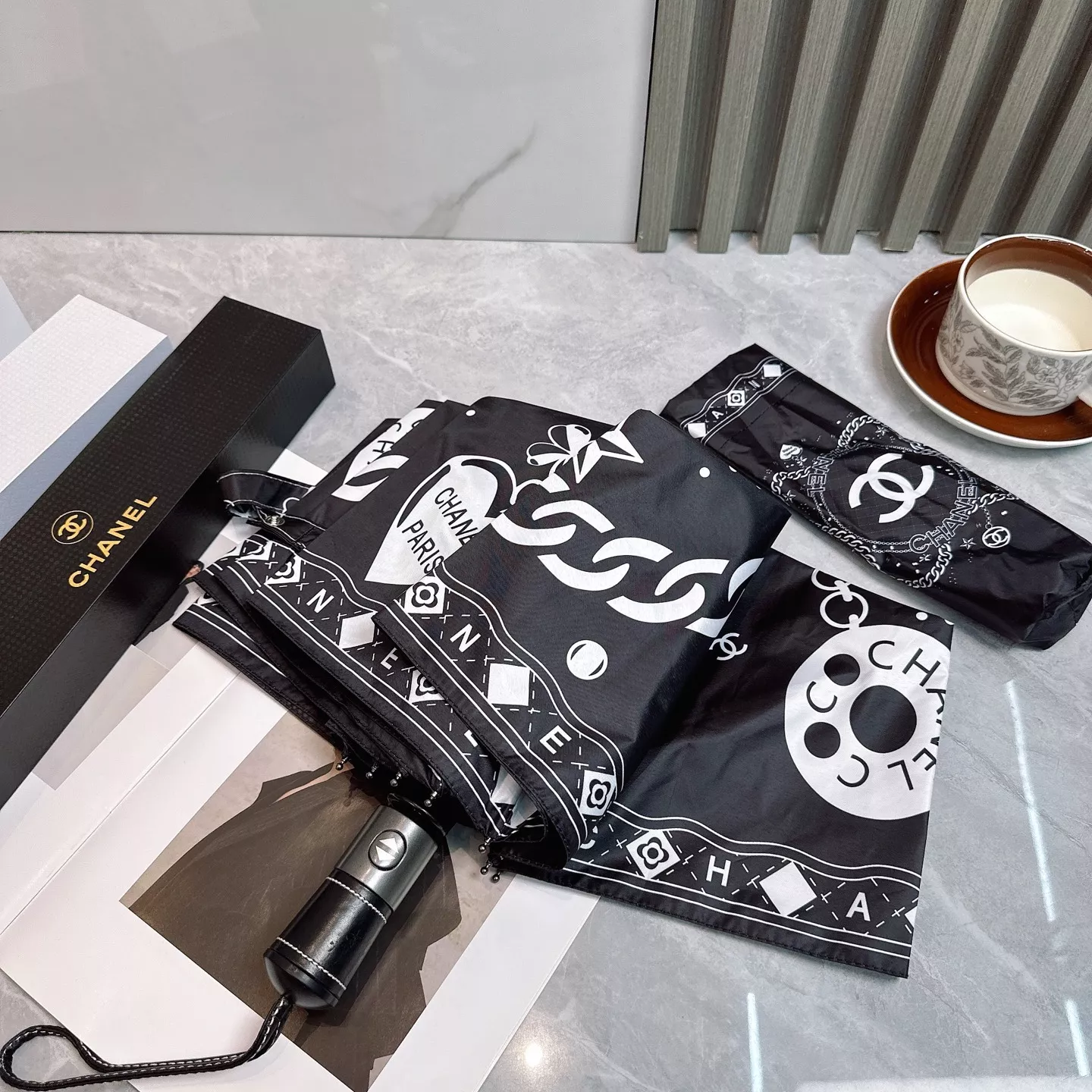 Chanel Umbrellas Classic 5499 - Image 3