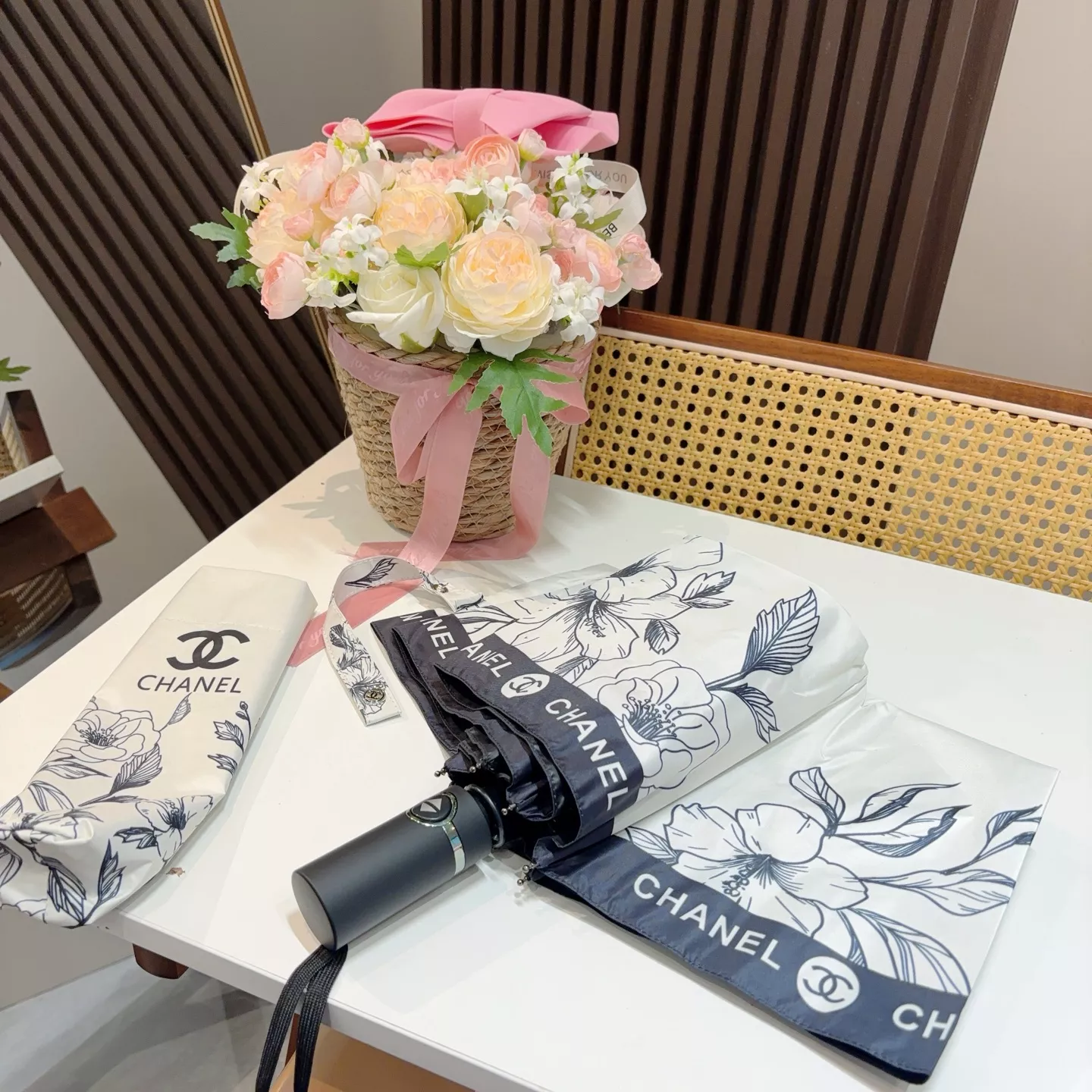 Chanel Umbrellas Practical 2930 - Image 3