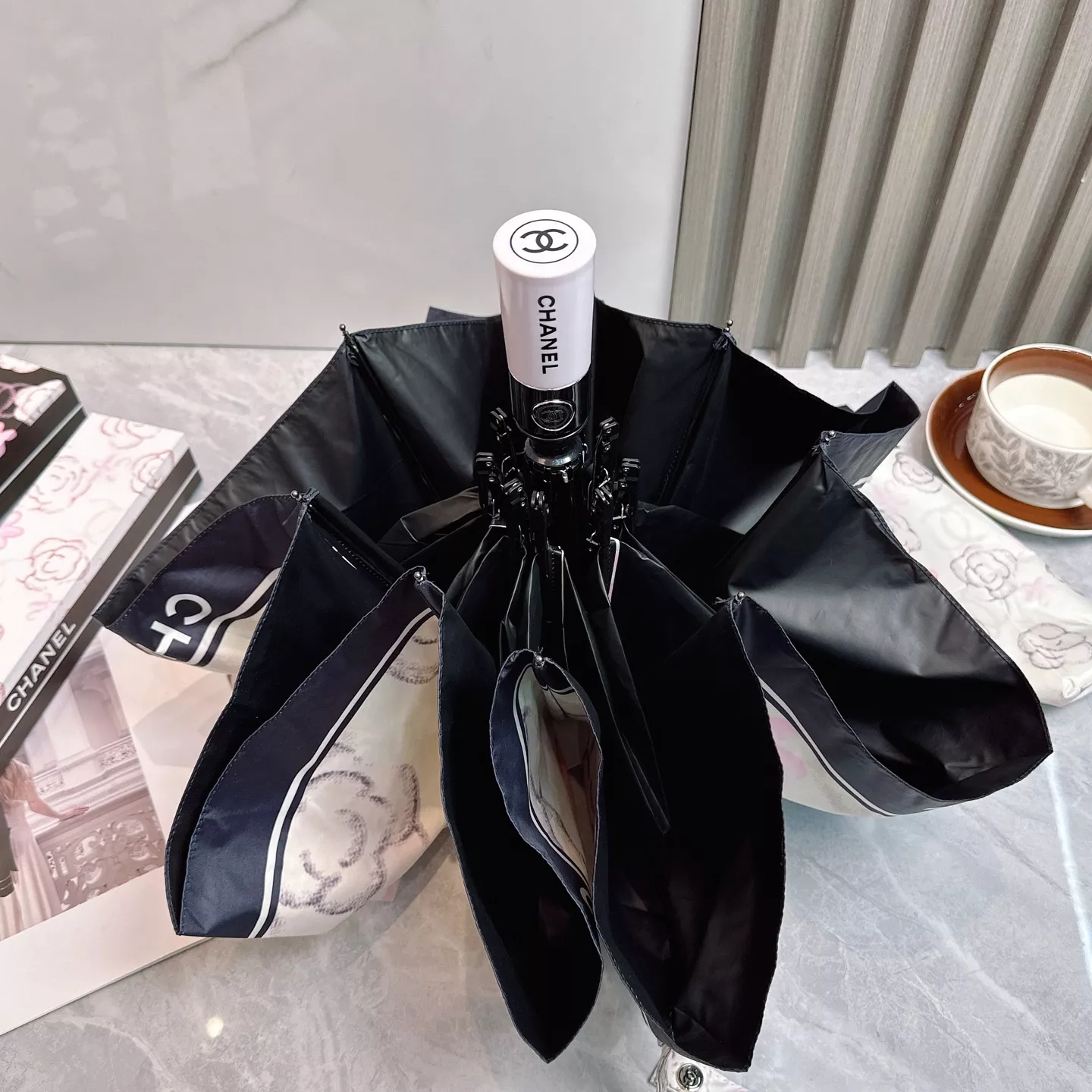 Chanel Umbrellas Resilient 4118 - Image 6