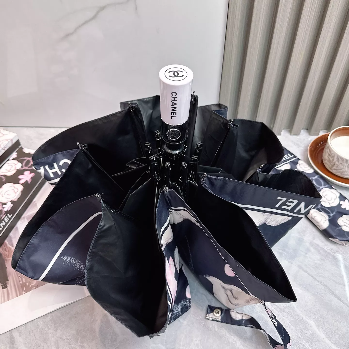 Chanel Umbrellas Vibrant 3237 - Image 6