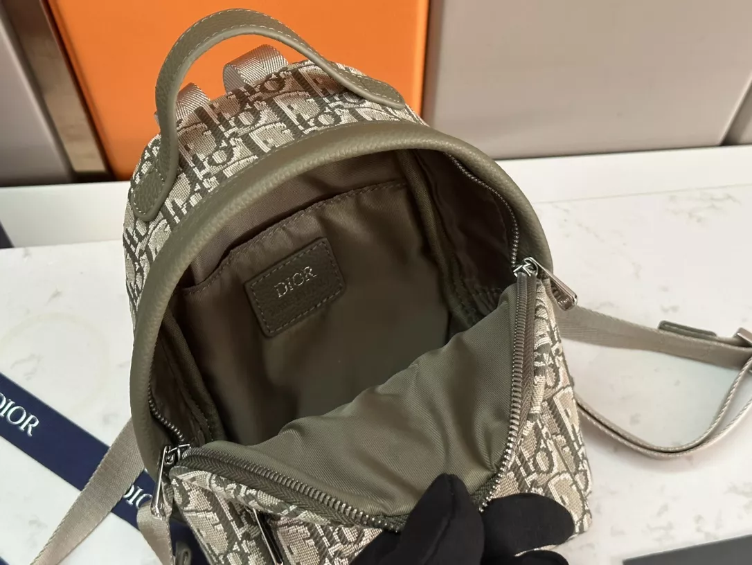 Christian Dior AAA Man Backpacks Elegant 3312 - Image 8