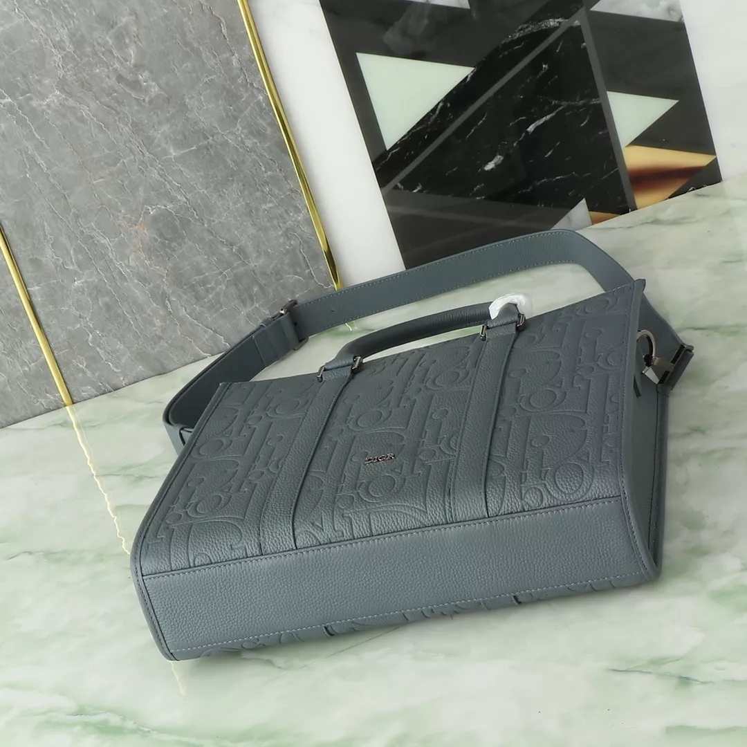 Christian Dior AAA Man Handbags Efficient 9198 - Image 4