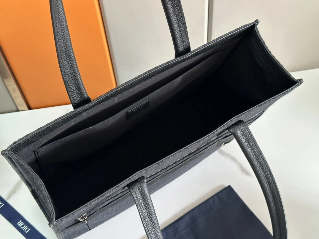 Christian Dior AAA Man Handbags GoAnywhere 2833 - Image 7