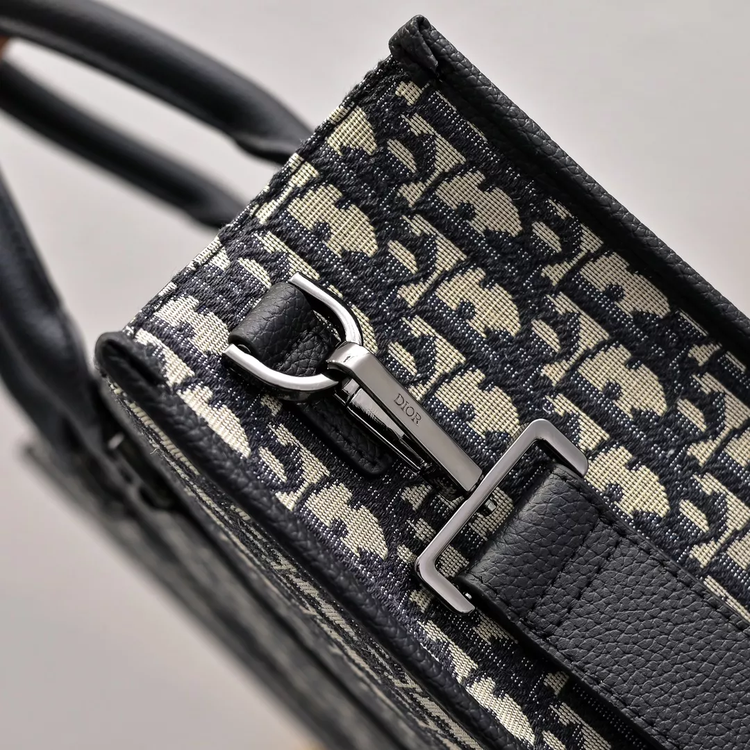 Christian Dior AAA Man Handbags Modern 6082 - Image 5