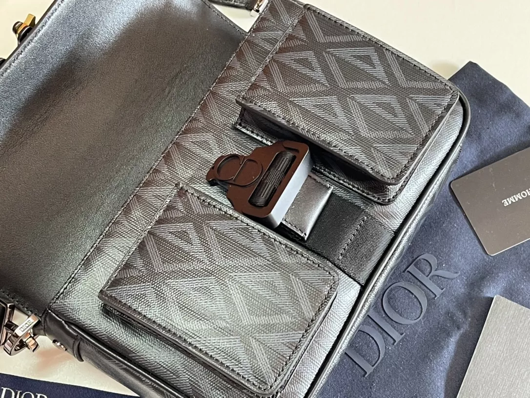 Christian Dior AAA Man Messenger Bags Comfortable 127 - Image 6
