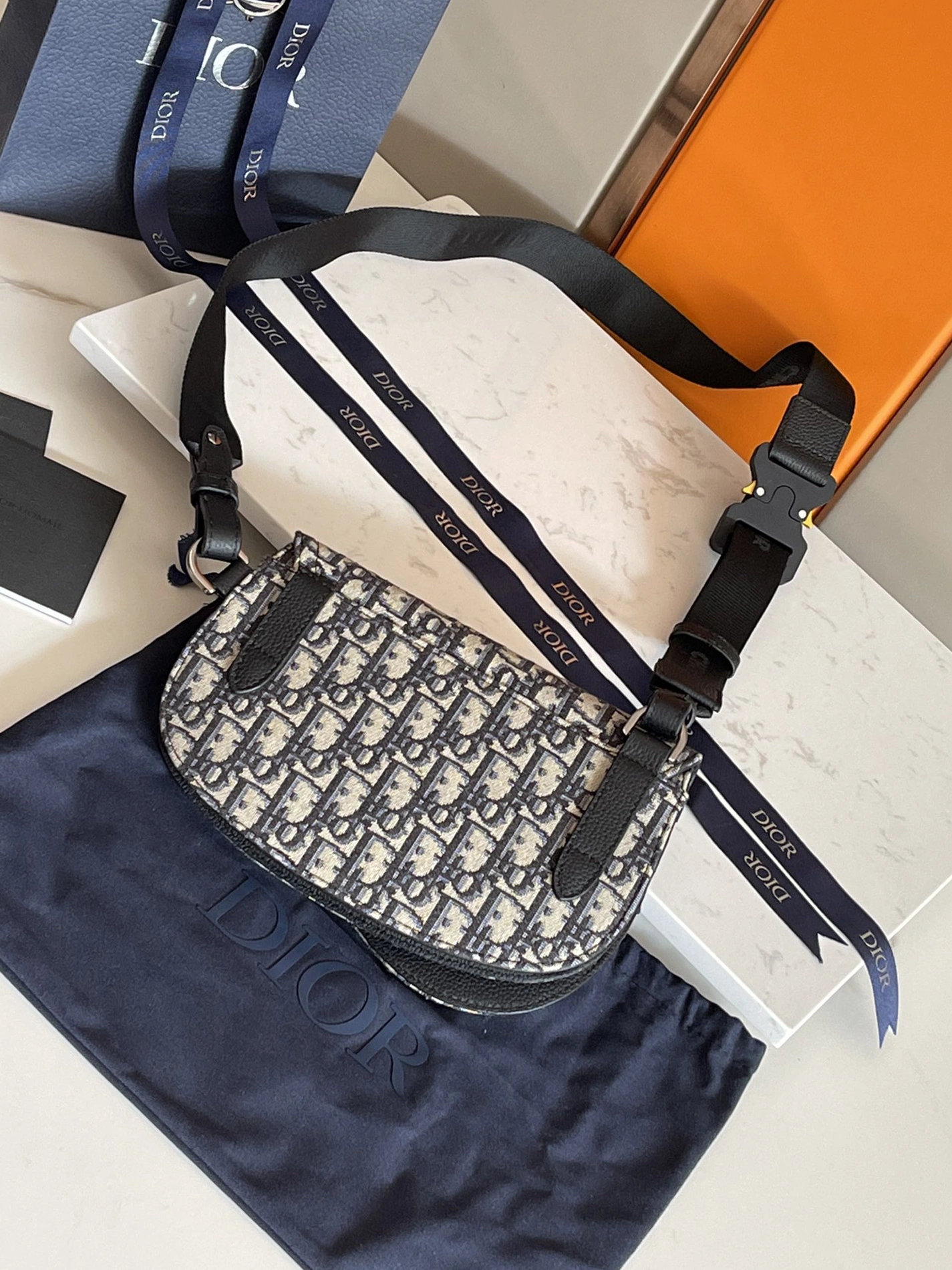 Christian Dior AAA Man Messenger Bags SmartChoice 8256