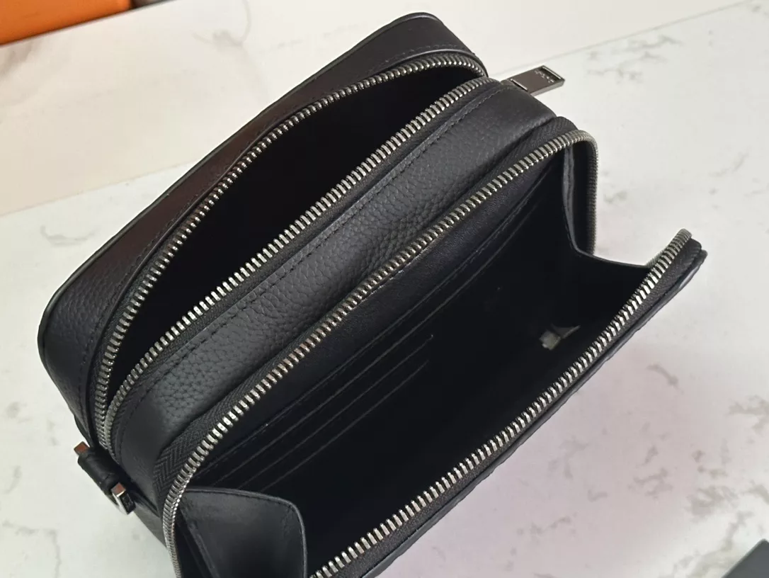 Christian Dior AAA Man Messenger Bags Timeless 2777 - Image 8