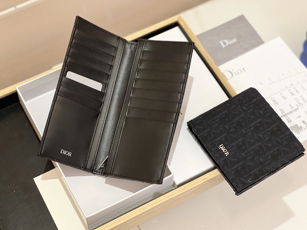 Christian Dior AAA Man Wallets Vibrant 3176 - Image 3